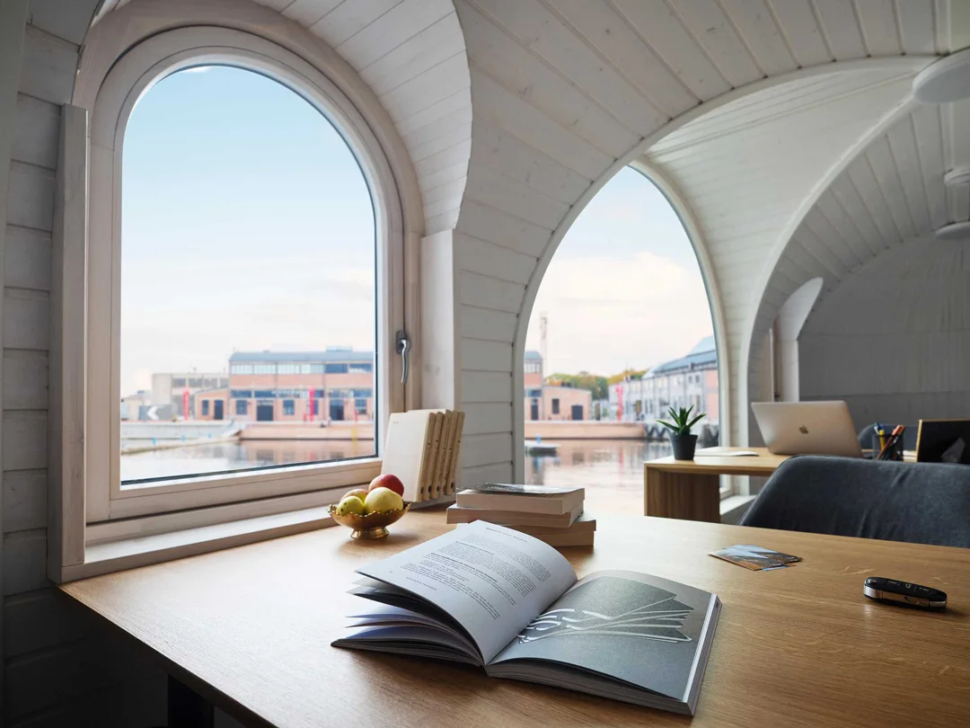iglucraft-cabins-estonia-office-interior