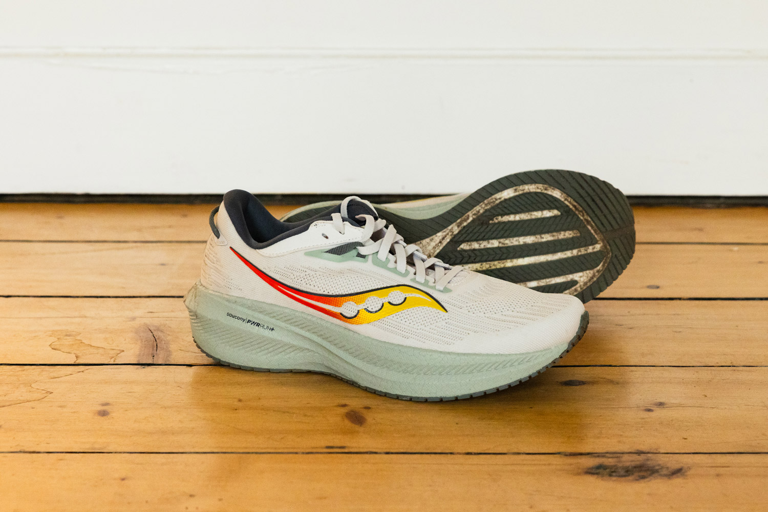 the range walking shoes