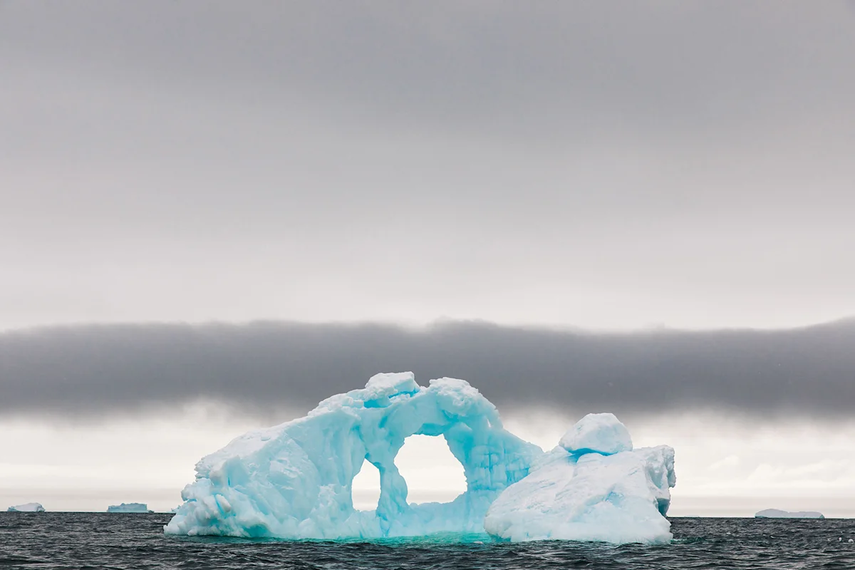 Jenn-Emerling-Antarctica-iceburg-4