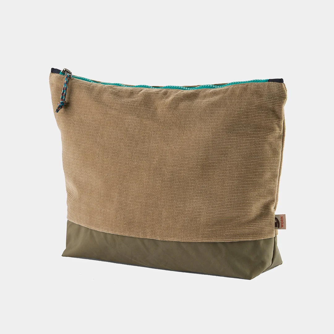 Patagonia-ReCrafted-Worn-Wear-Field-Mag-Bag-2