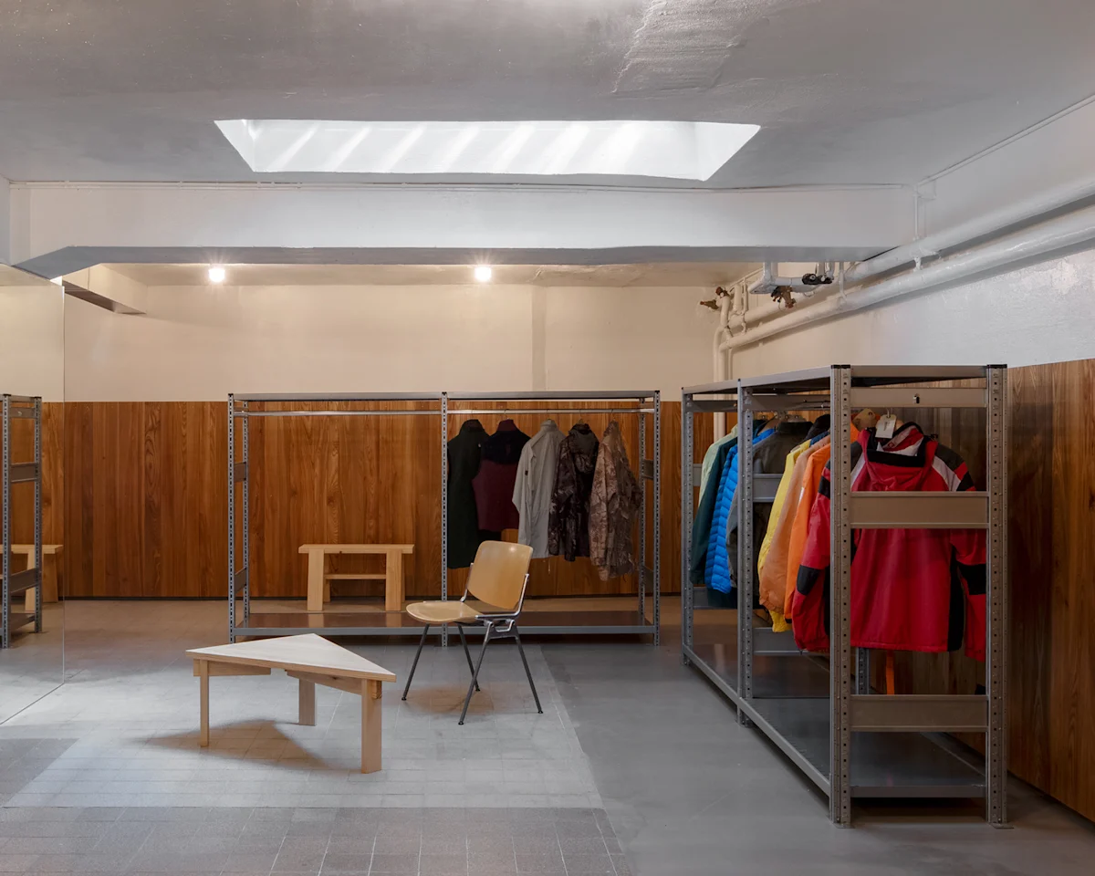 mikael-olsson-klattermusen-verkstad-interior-clothing-racks