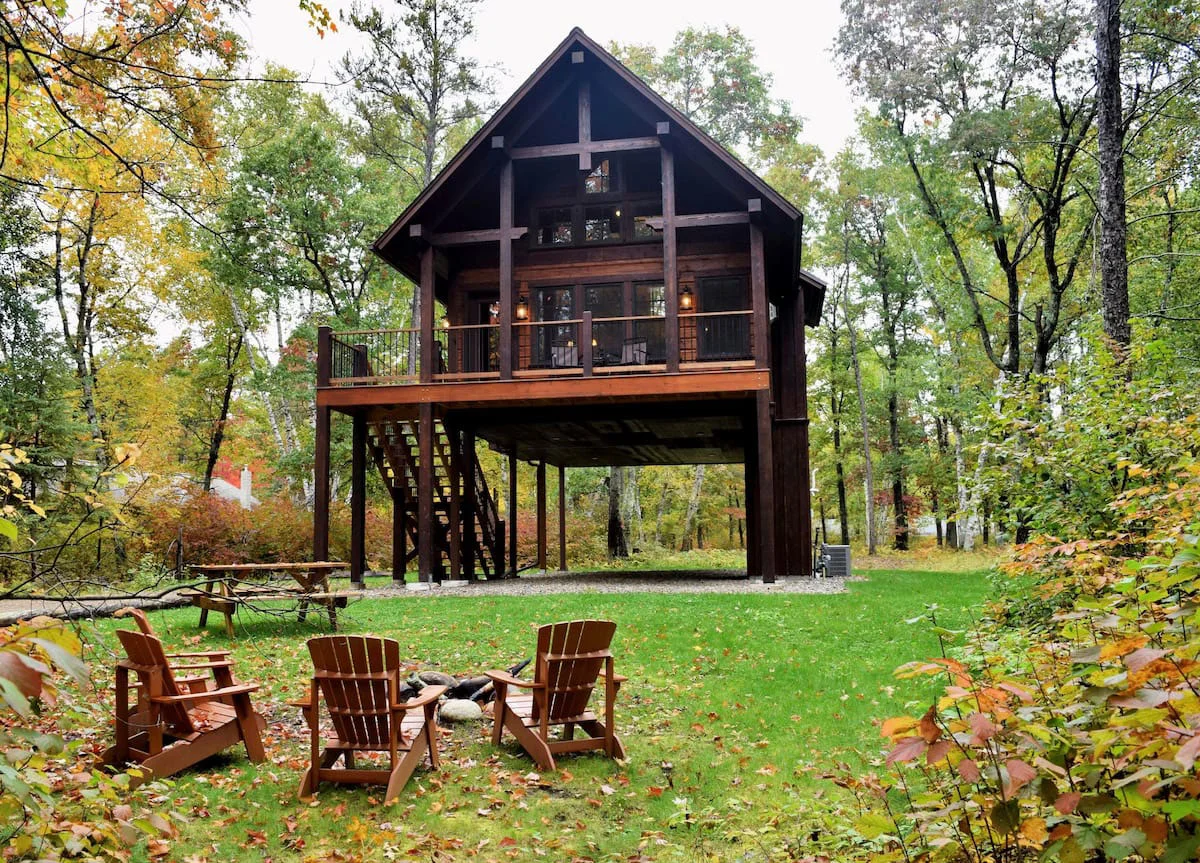 minnesota-treehouses-crosslake-treetop-escape