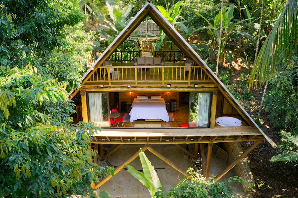 This Brazilian A-Frame Treehouse Casa Was Inspired by a Yoga Pose 