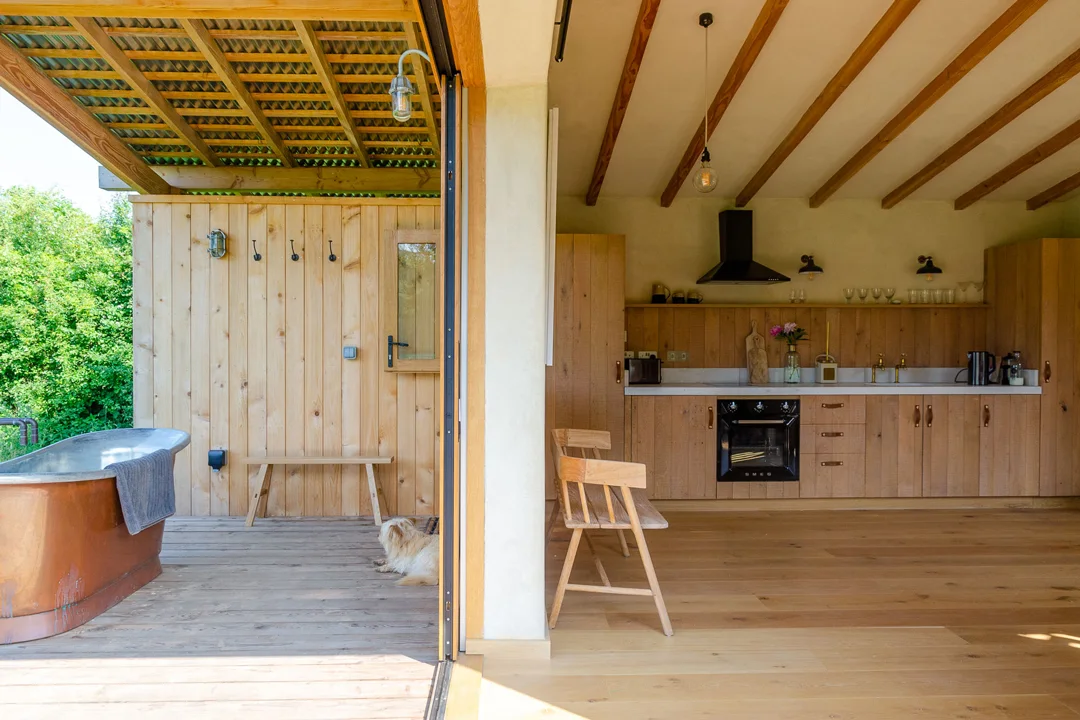 Holly-Water-Cabin-Devon-Out-of-the-Valley-3