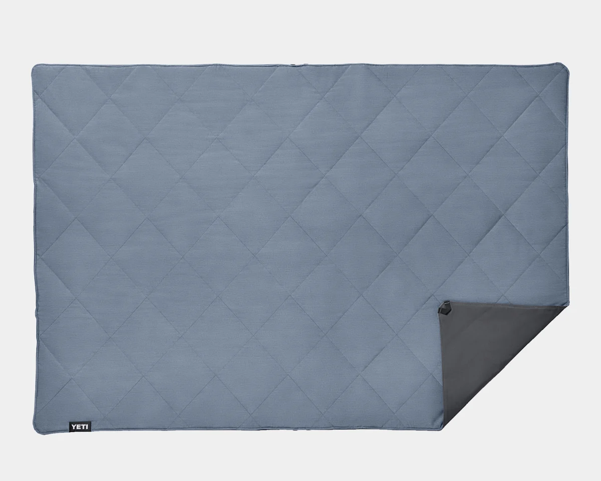 outdoor-blankets-yeti-lowlands