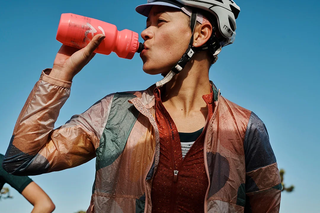 Rapha-x-Outdoor-Voices-Collab-Field-Mag-2