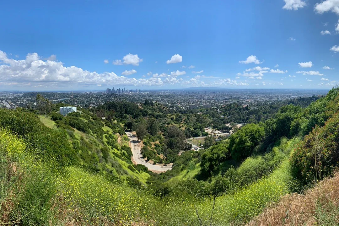 Los-Angeles-Hiking-Trails-Mount-Hollywood