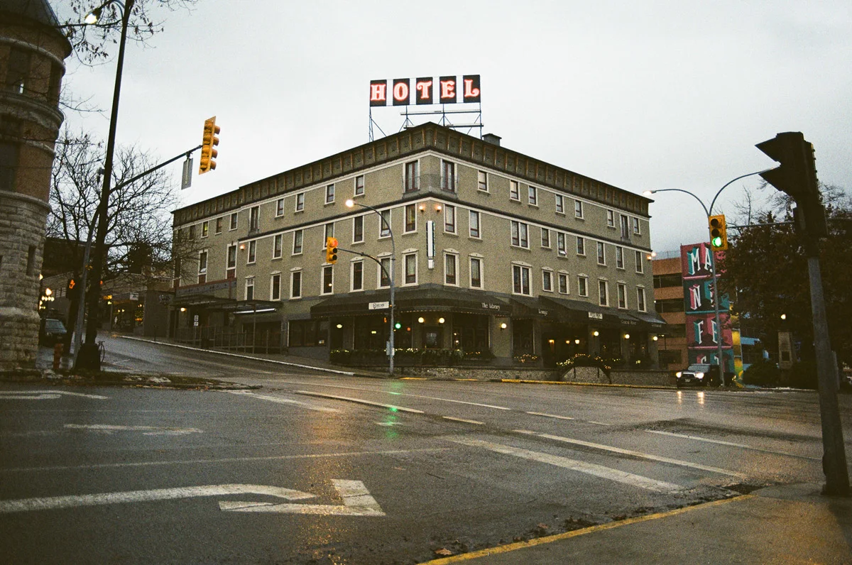 taylor-burk-powder-highway-HumeHotelNelson2