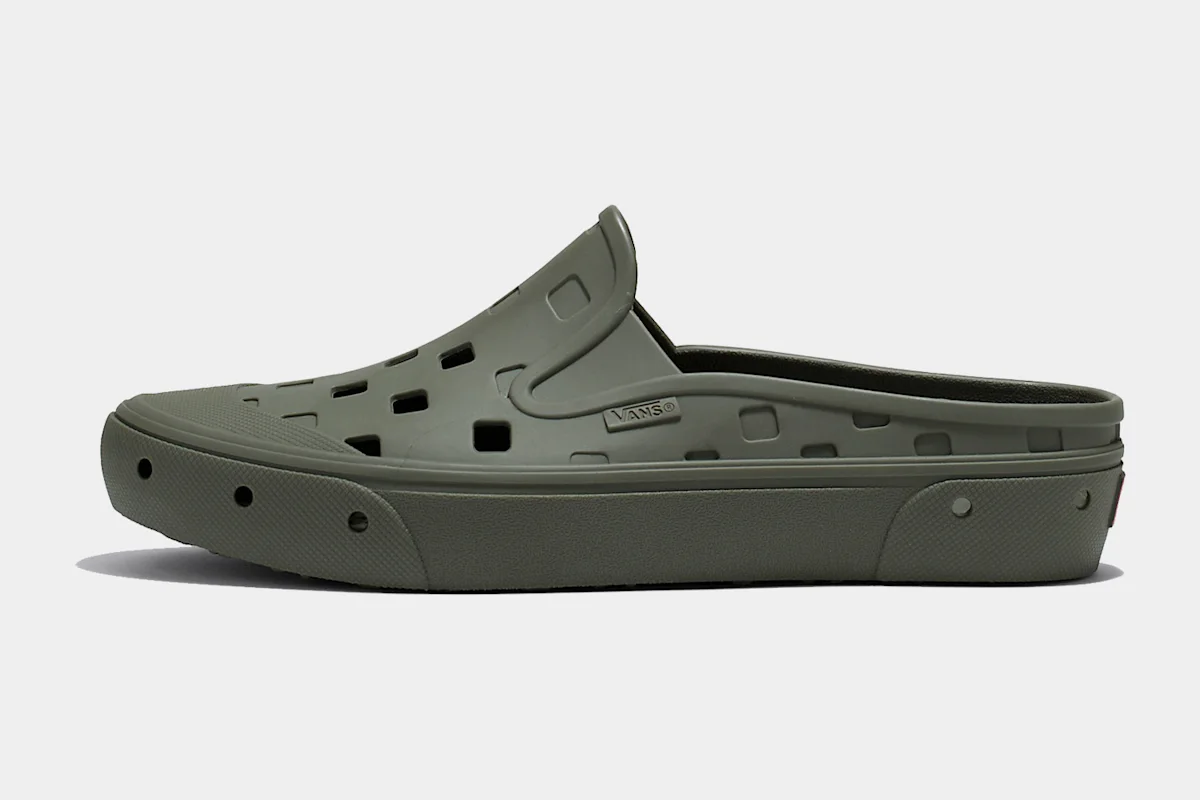 crocs-alternatives-vans-trk-mule
