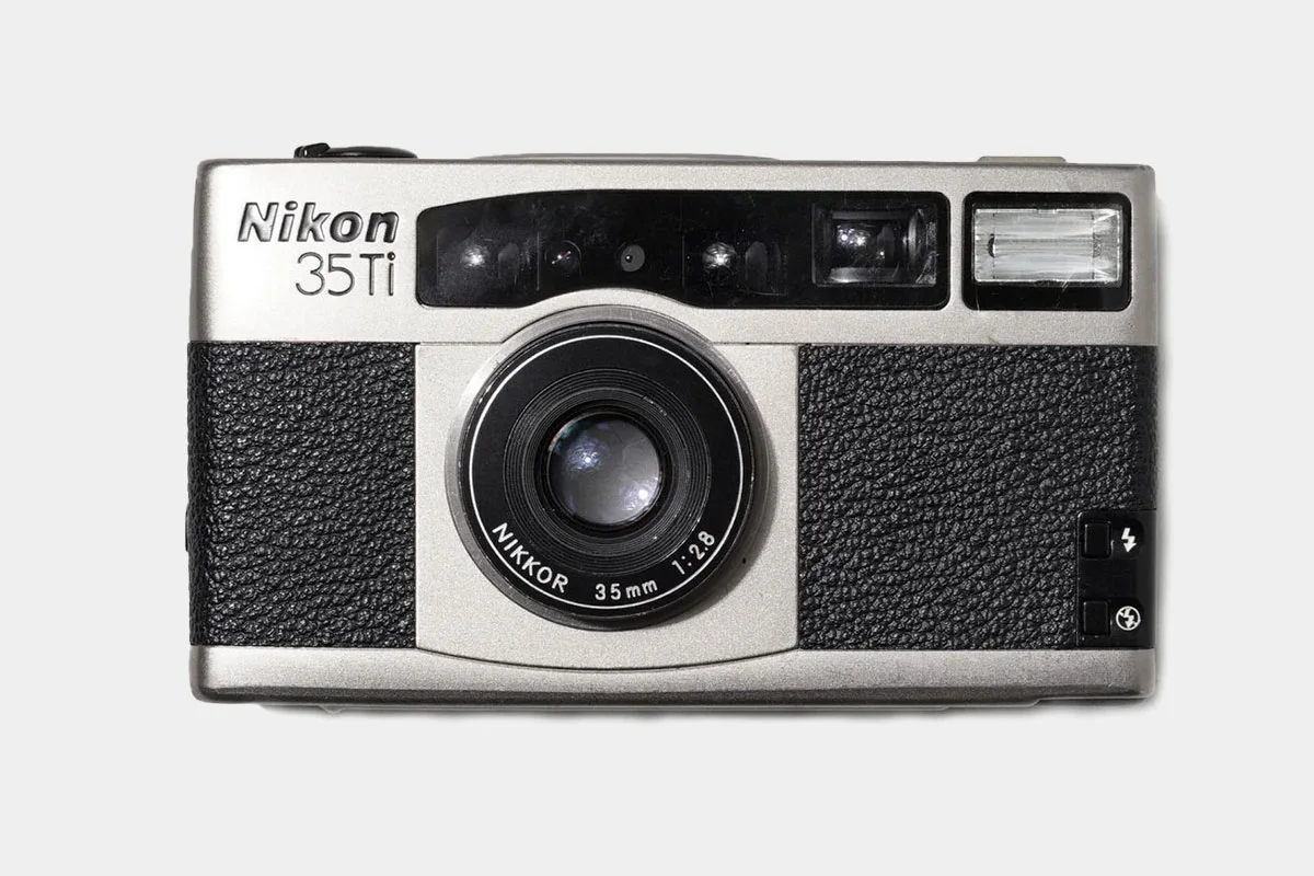 best-35mm-film-cameras-nikon35ti