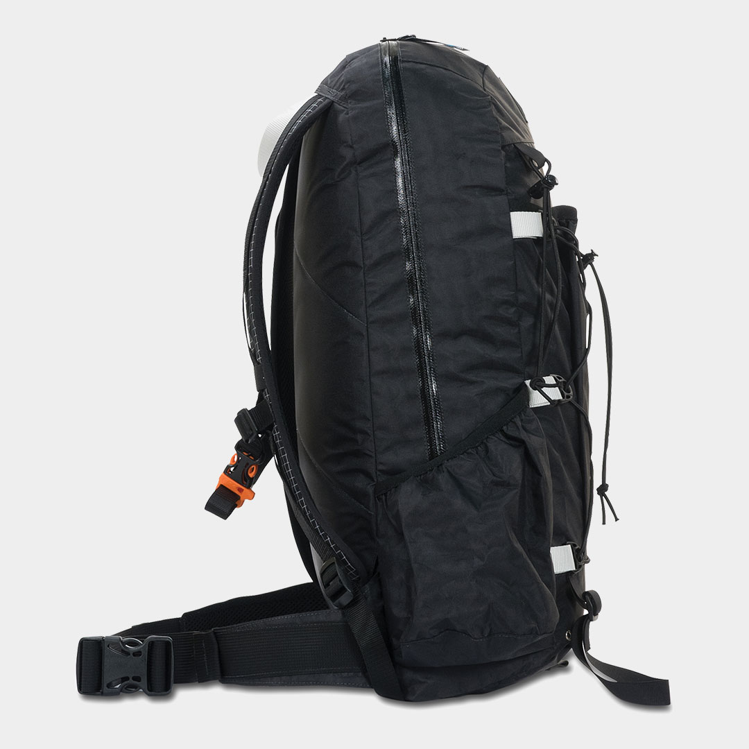 Best Ultralight Daypack Review | Hyperlite Mountain Gear | Field Mag