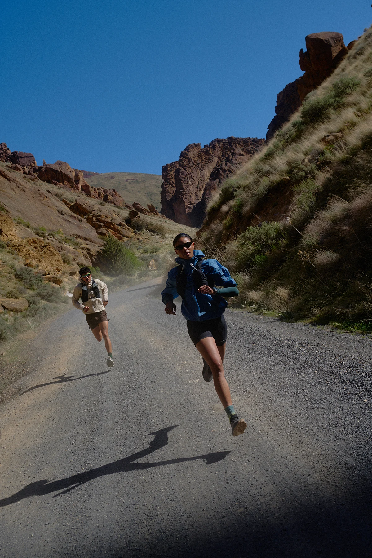 keen-trail-runners-seek-roam-running-lifestyle-shot