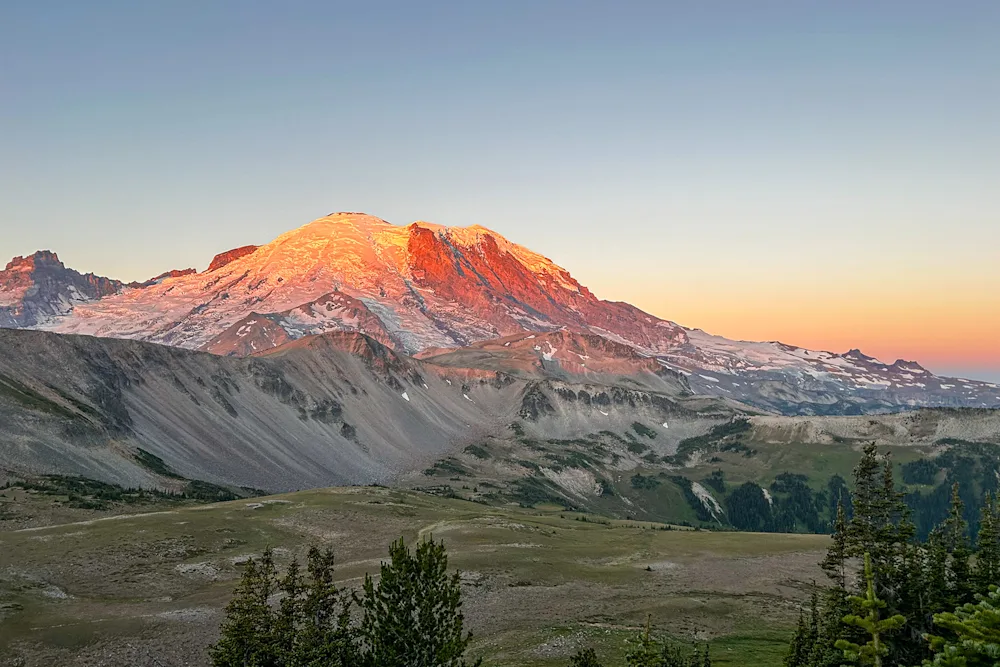A Road Trip Guide to the Best National Park Hikes in Washington State