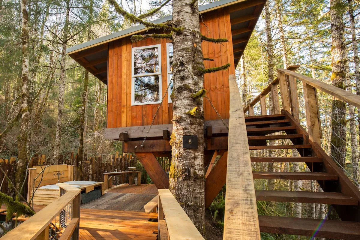 Heartland-Treehouse-Oregon-Treehouse-Fieldmag