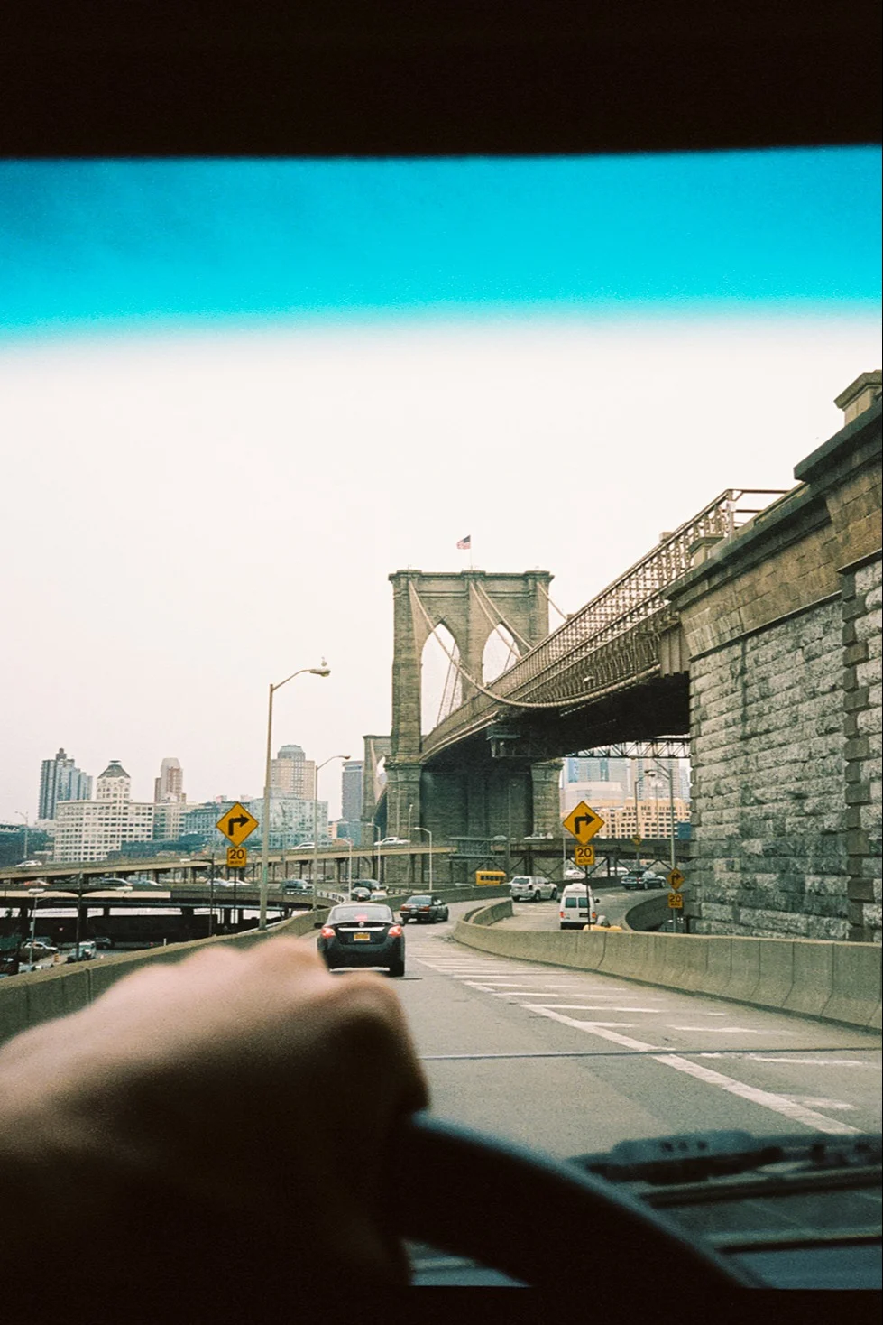 keen-saranac-brooklyn-bridge-jeep-1