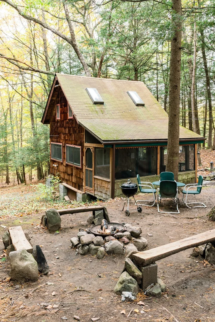 Catskills-Tiny-Cabin-1