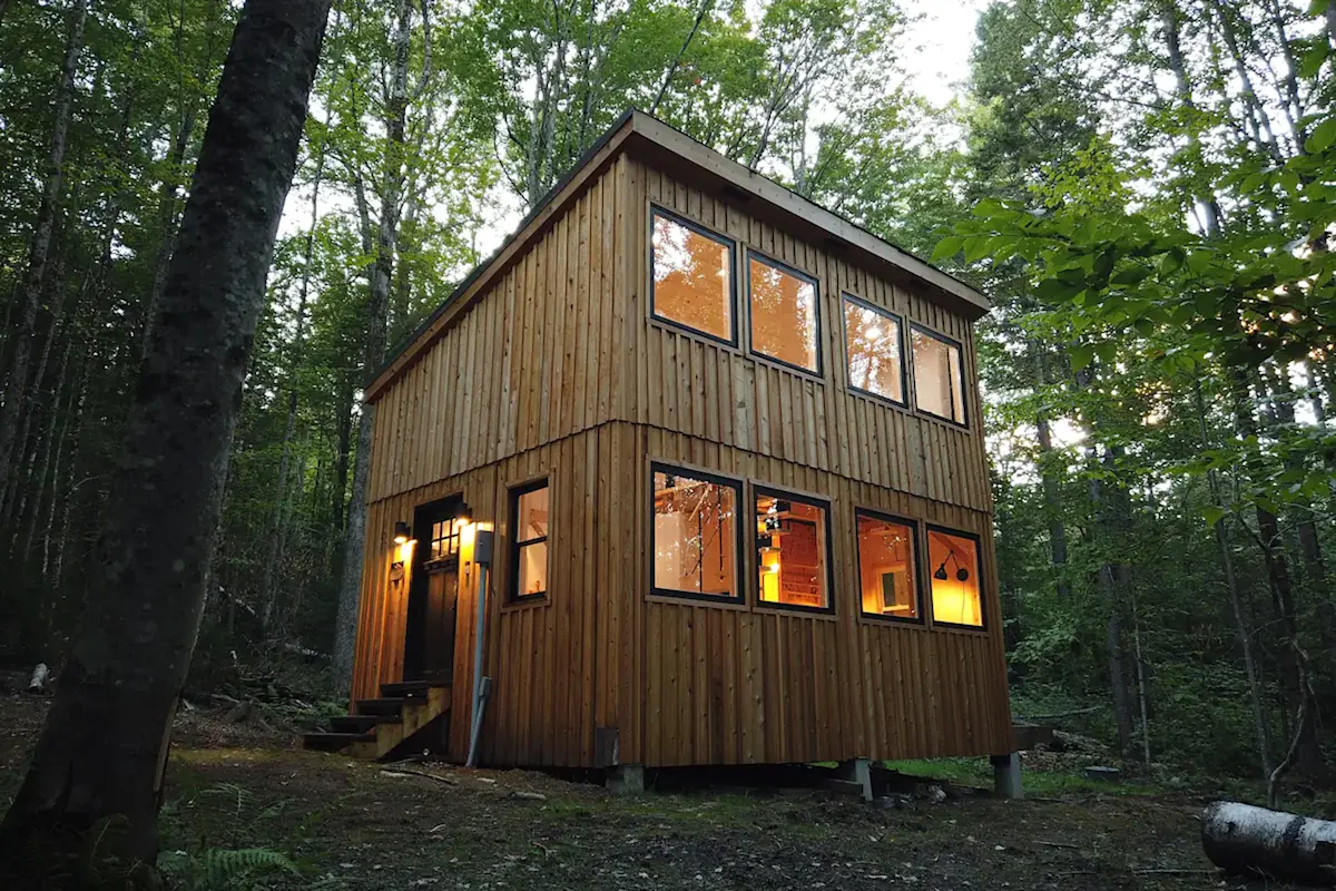 timbery-cabin-athens-vermont