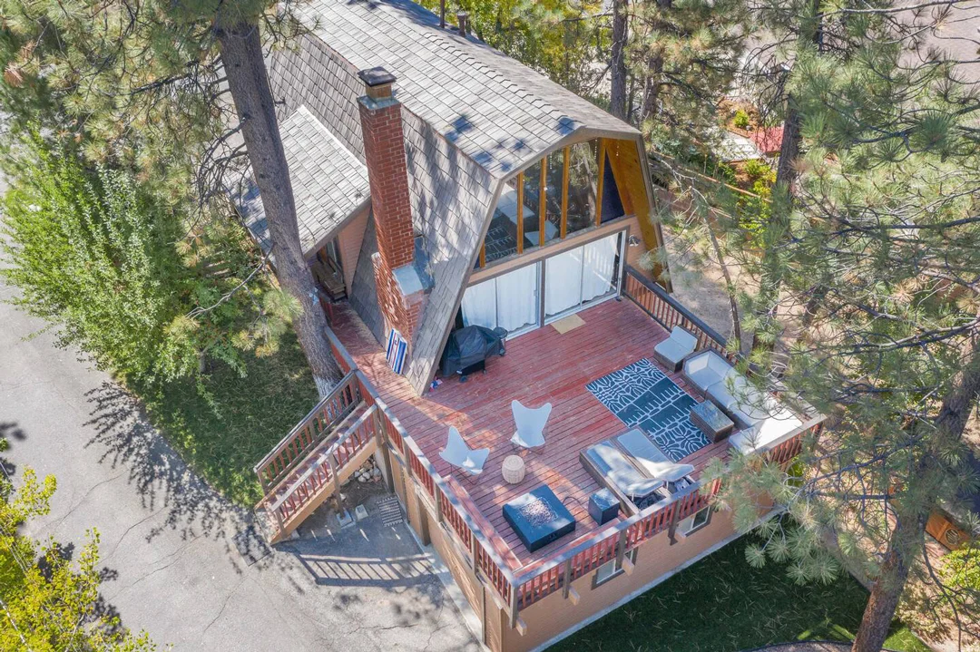 Big-Bear-Cabins-Stones-Throw-Cabin-2
