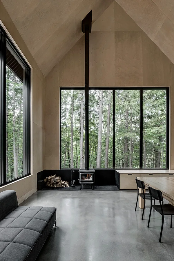 Grand-Pic-Modern-Cabin-Quebec-1