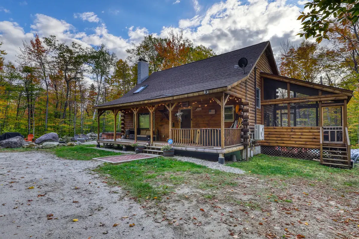 maine-cabin-rentals-dog-friendly-cabin