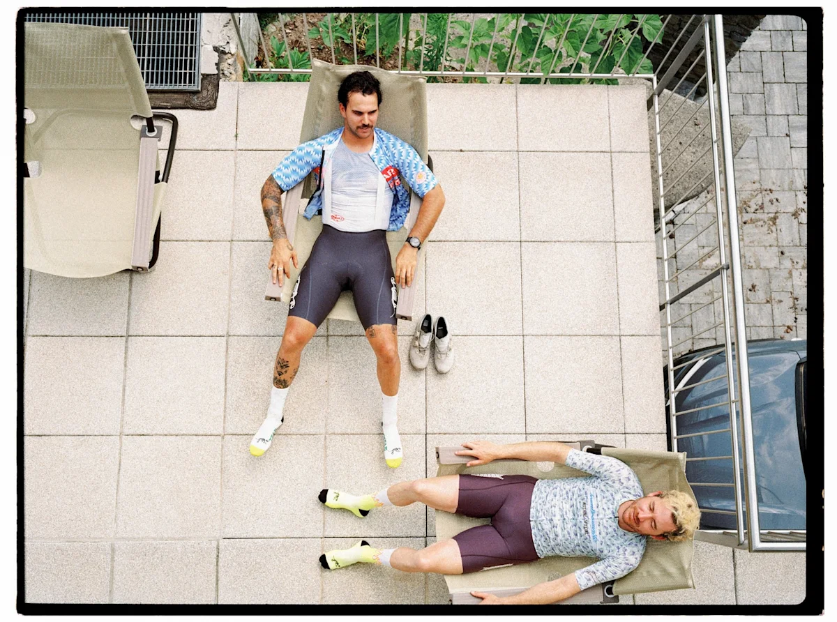 team-dream-bicycling-team-tirano-pop-up-cyclists-lounging
