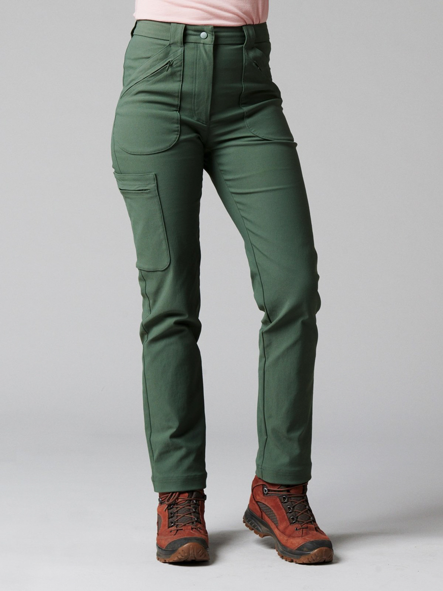 Stylish Women's Outdoor Clothing by Astrid Wild Field Mag