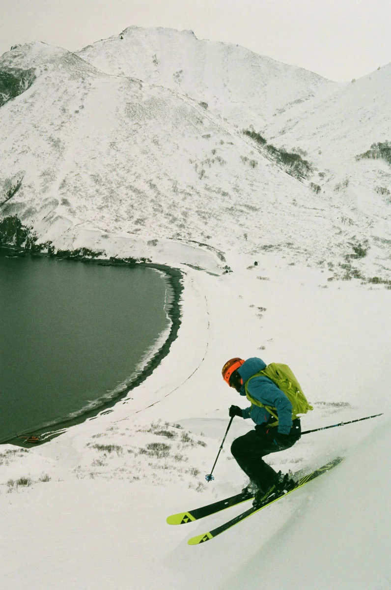 Tanner-Bowden-Kamchatka-Ski-Fieldmag-7A