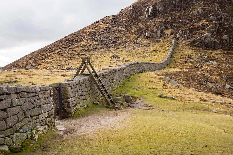 rossographer-dry-stone-walls-1