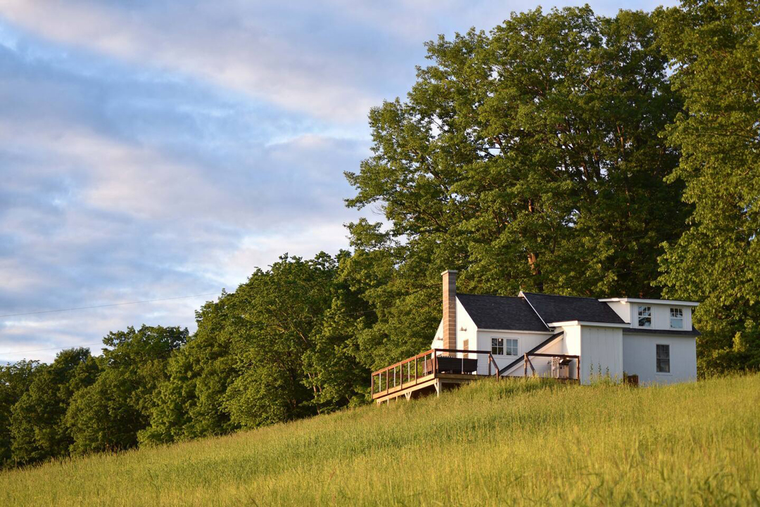 22 Best Vermont Airbnb Cabin Rentals For Nature Lovers | Field Mag