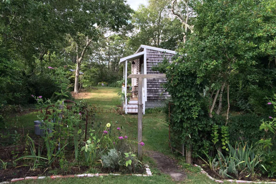 20 Best Massachusetts Airbnbs, Rental Cabins & Cottages | Field Mag