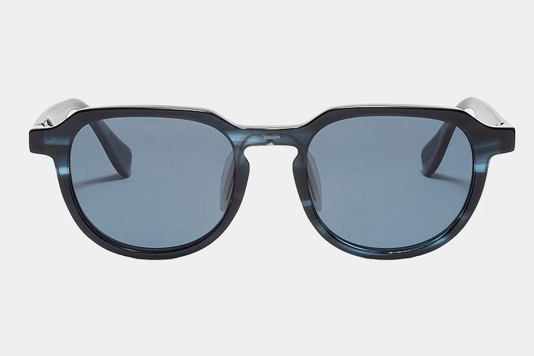 best-sunglasses-adventure-article-one-moon