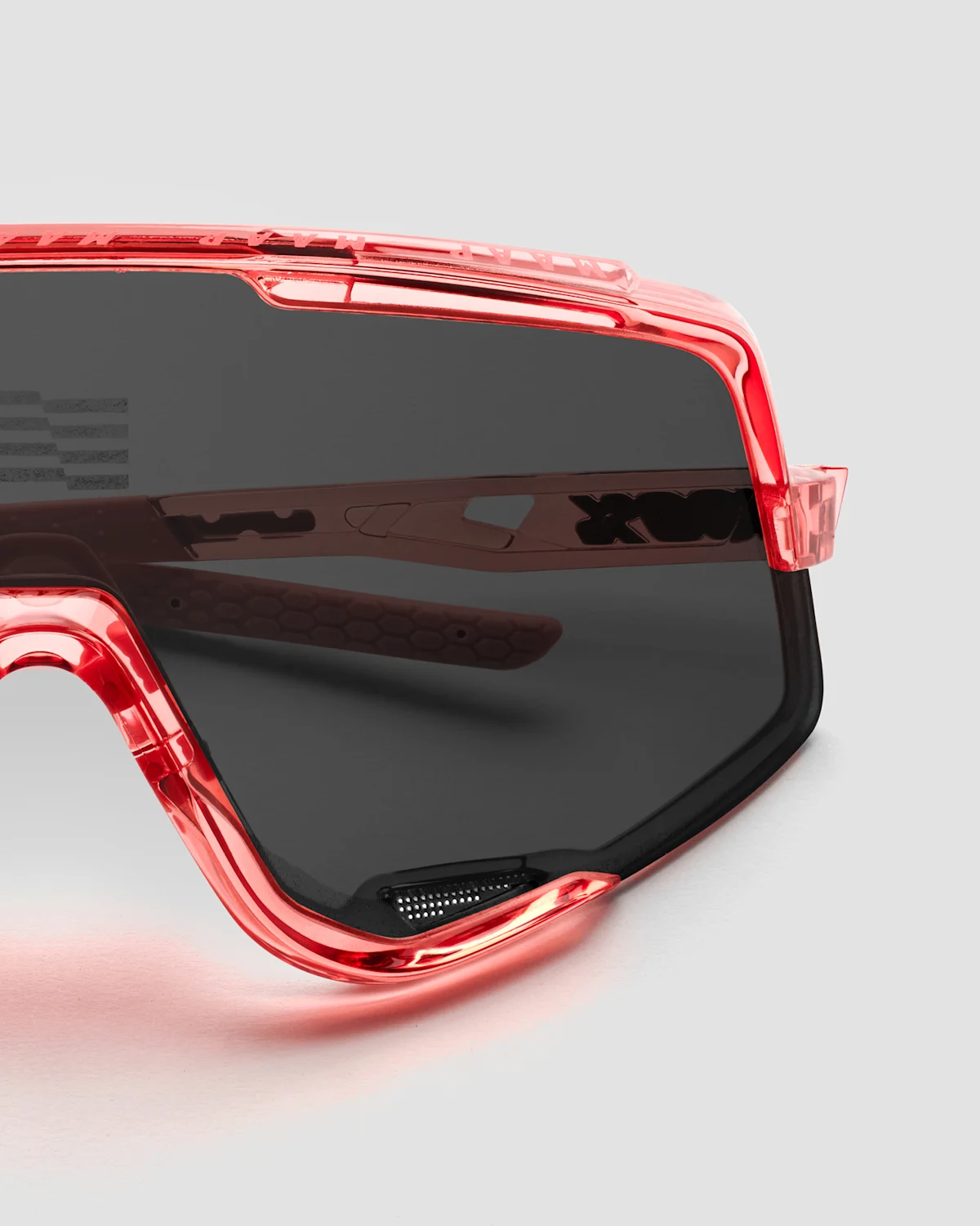MAAP-100%-Glendale-Coral-Dark Lens