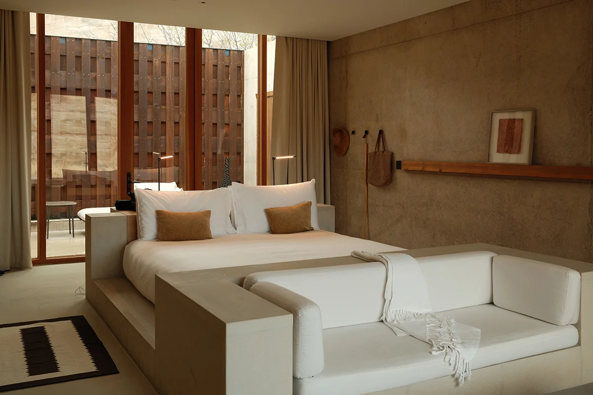 Kellyn-Wilson-Amangiri-Review-Room-Interior