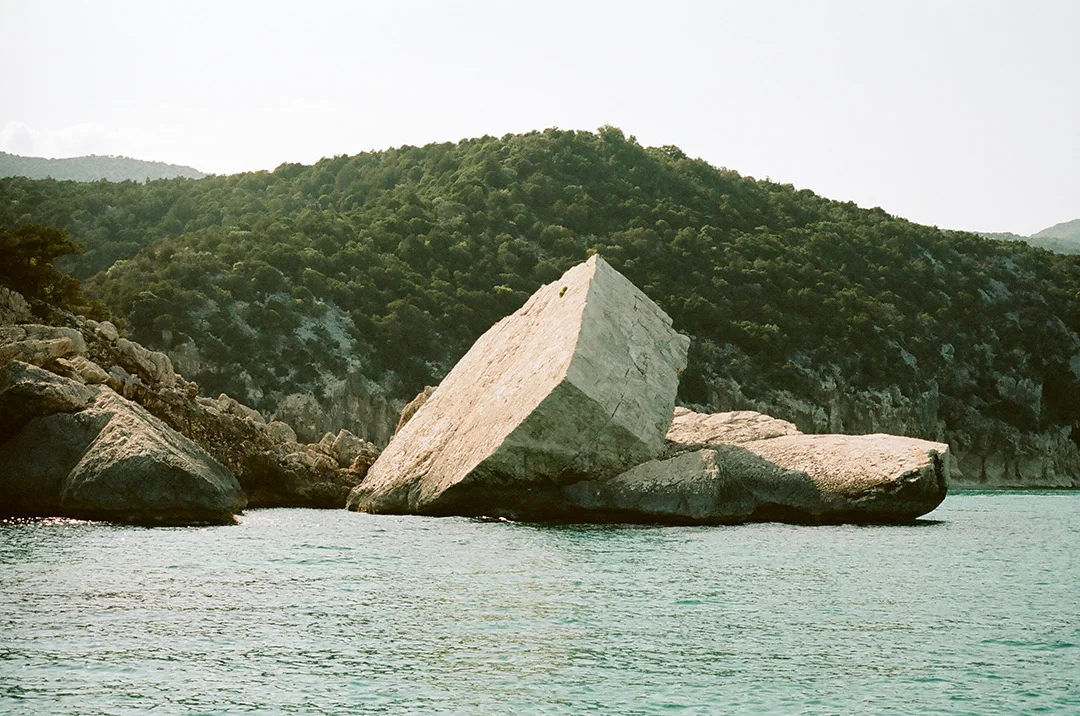 Mcinnis-Sardinia-Guide-FieldMag-5