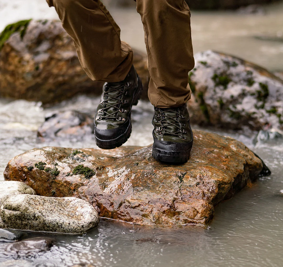 Danner-x-Filson-Combat-Hiker-FieldMag-4