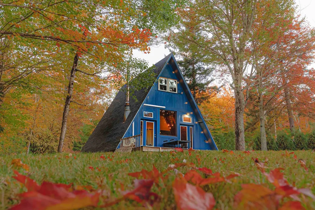 Southern-Vermont-Cabins-Wilmington-Little-Blue-A-1
