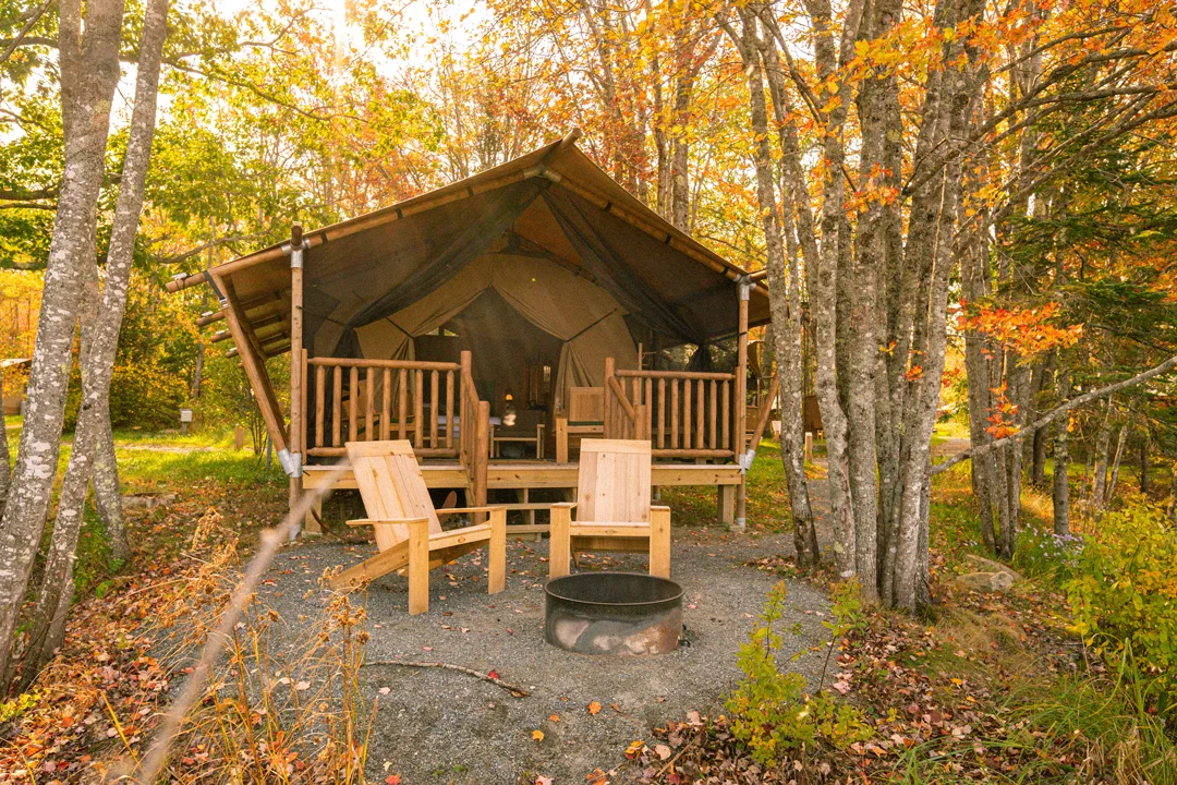 new-england-cabins-terramor-tent-exterior