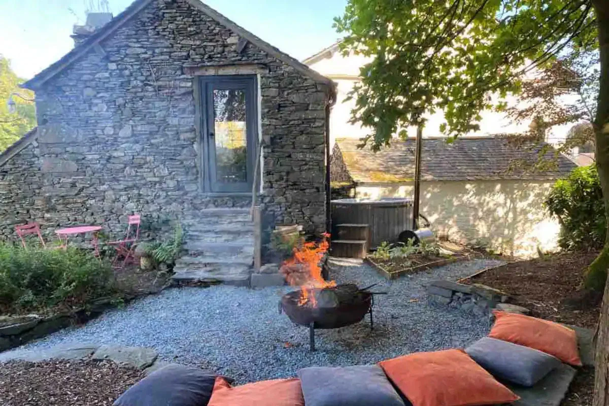 england-lake-district-cabin-rentals-beatrix-potter-bothy