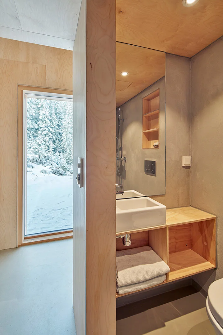 Mork-Ulnes-Mylla-Hytte-Cabin-Fieldmag-5b