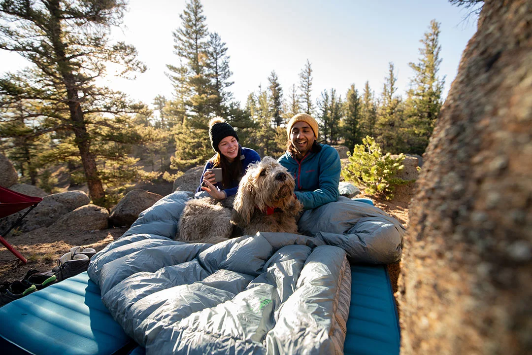 best-camping-quilts-roundup-hero
