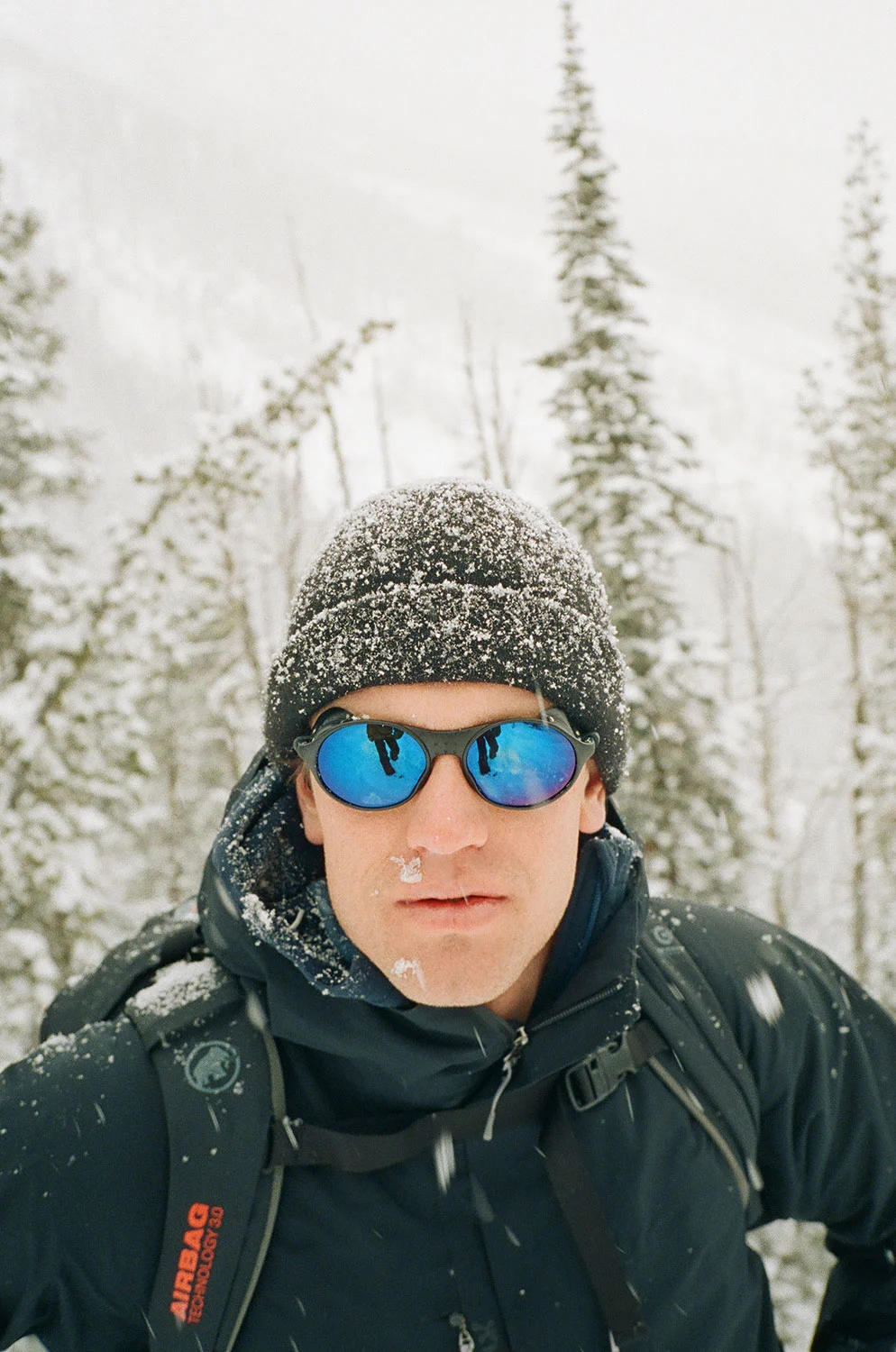 Bell-Lake-Yurt-Montana-Ski-FieldMag-30