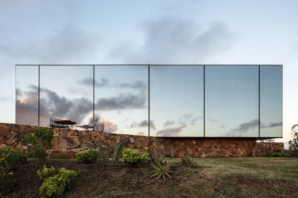 Sacromonte-Landscape-Hotel-Uruguay 