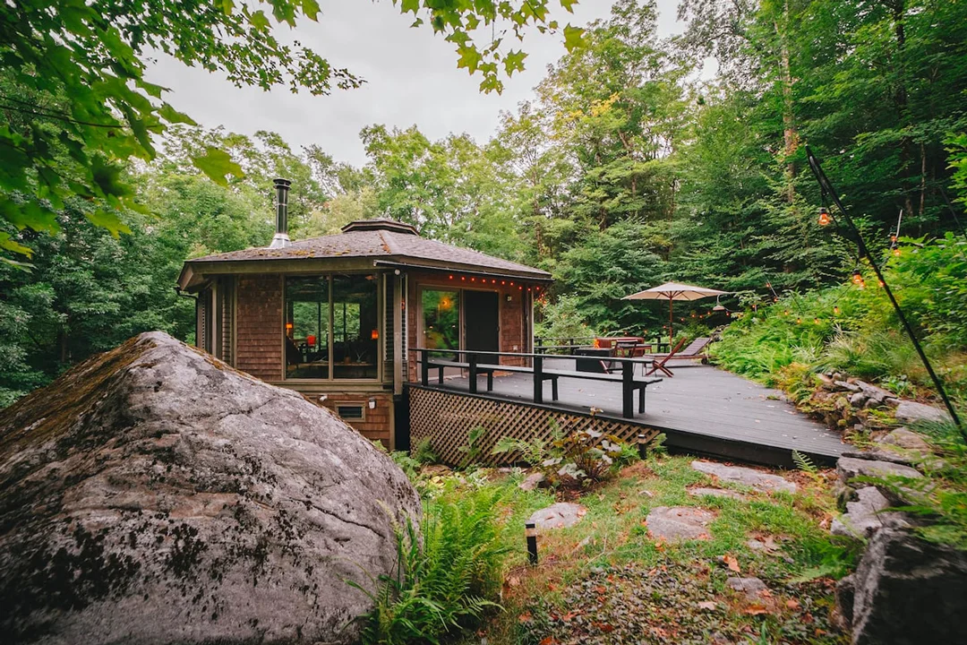 Berkshires-Cabins-Otis-Treehouse-Cabin-3