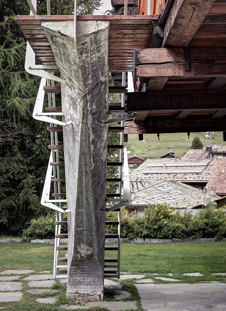 Casa-Garelli-Carlo-Mollino-Switzerland-Stairs