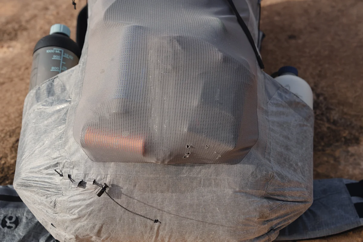 danielle-vilaplana-gossamer-gear-mirage-review-pocket