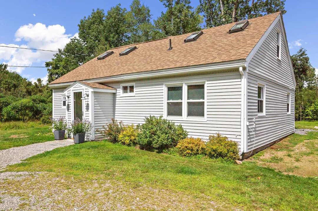 Northern-Vermont-Cabins-Stowe-Country-Cottage-1
