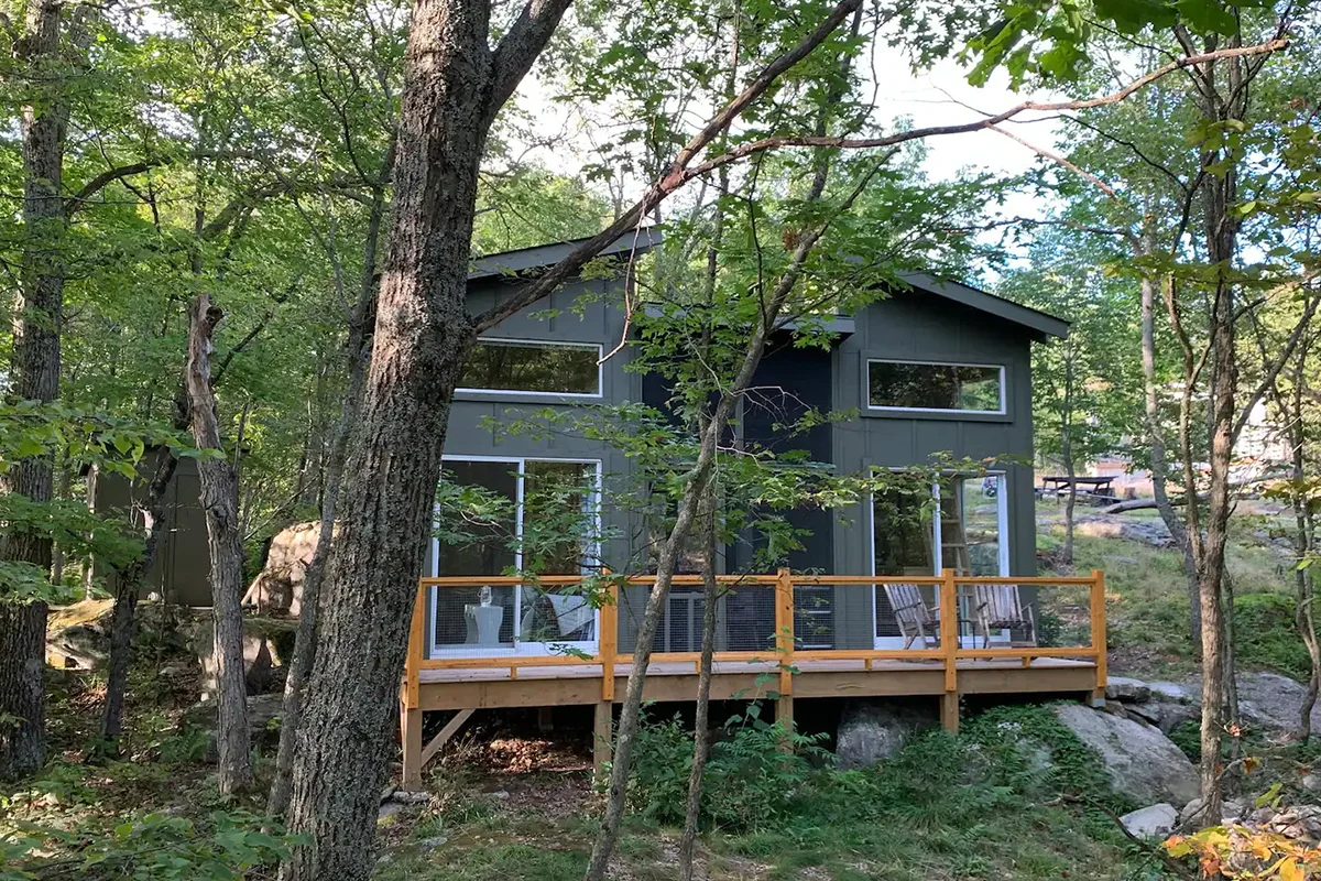ontario-cabin-rentals-mossy-rocks-cabin