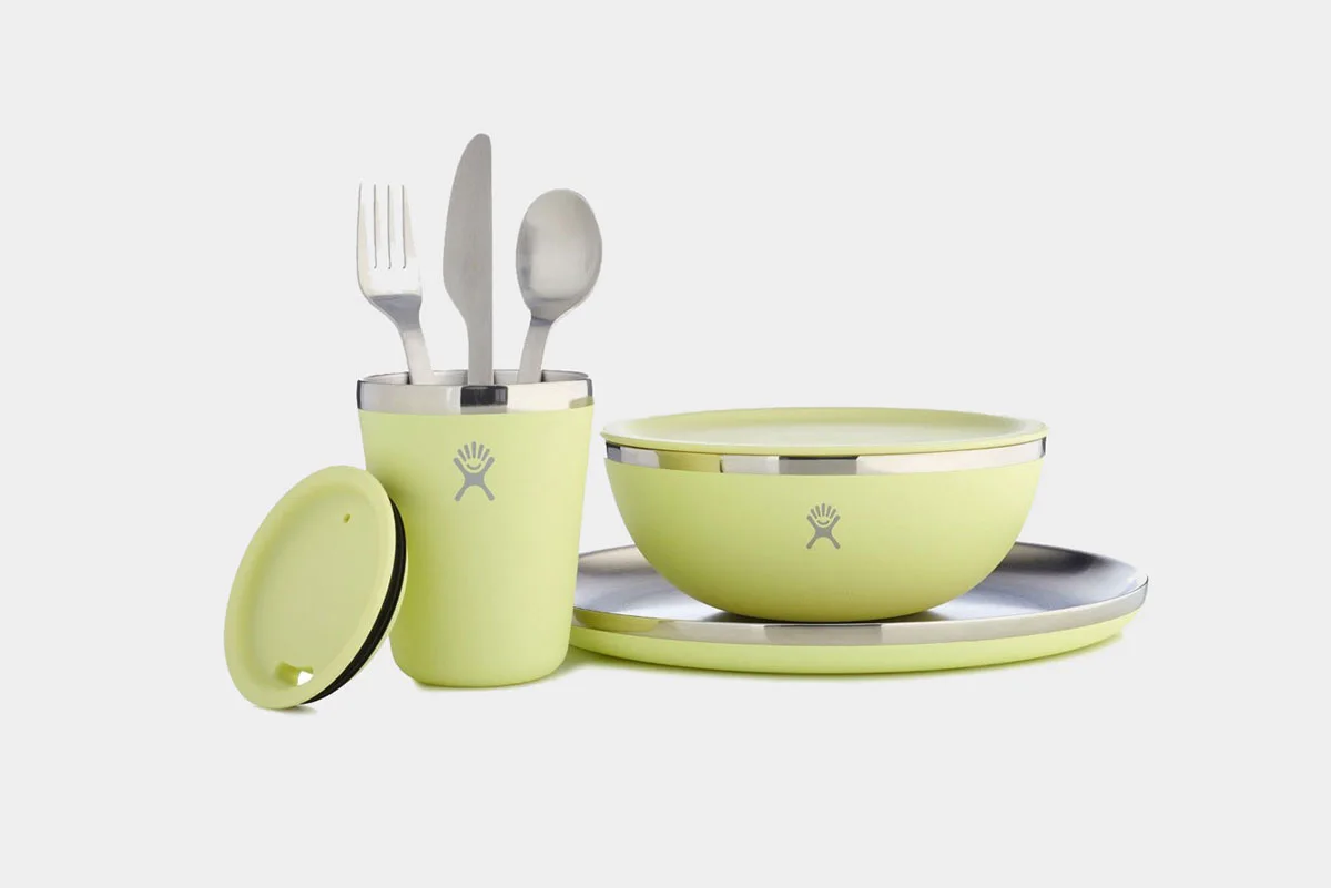 car-camping-essentials-hydroflask-dinner-set