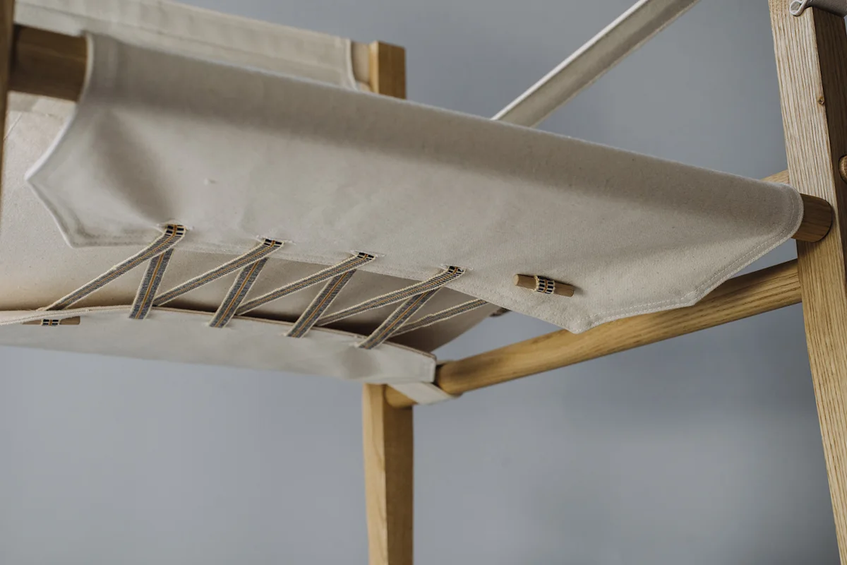 Chair1987-indoor-outdoor-camp-chair-underside