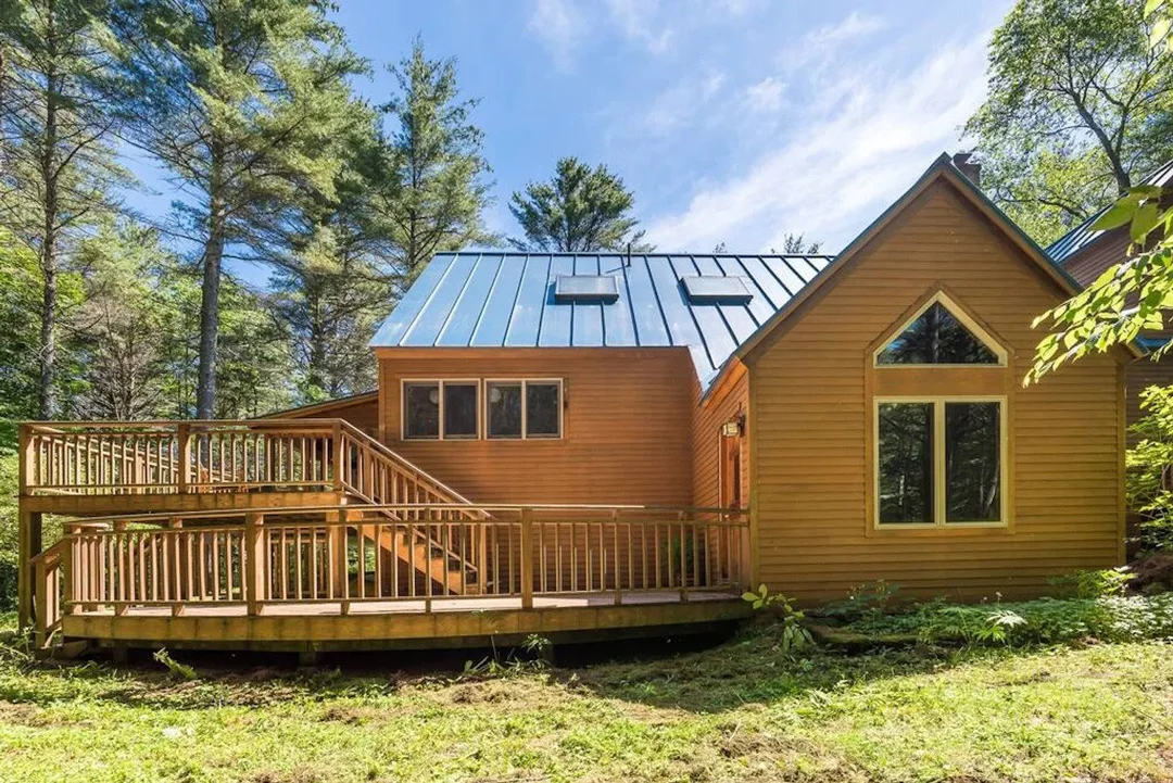 tree-house-north-egremont-massachusets